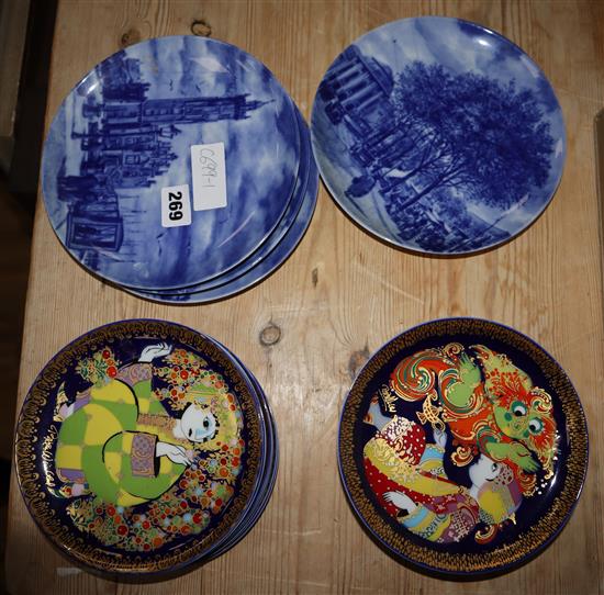 Fourteen Rosenthal wall plates and five Berlin blue and white wall plates